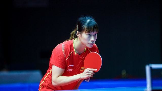 她始终强调 她始终强调