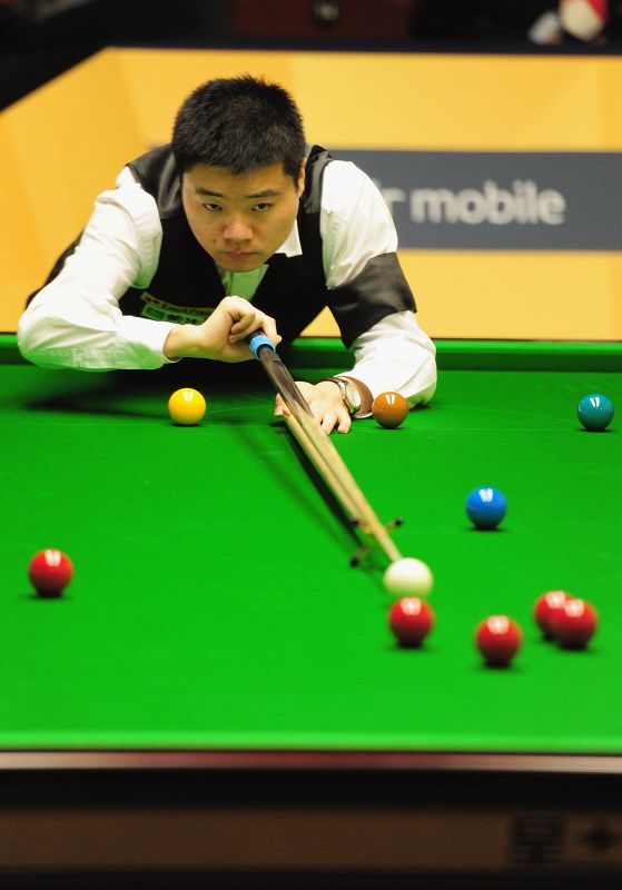 力和场上视 力和场上视