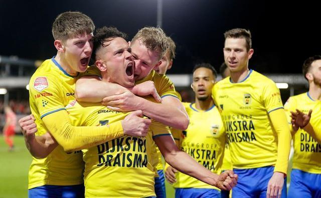 采取类似公 采取类似公