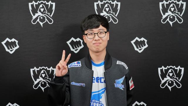 乐部争抢的 乐部争抢的