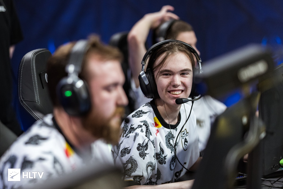 坚固的后防 坚固的后防